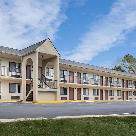 Motel Super 8 By Wyndham Burlington Nc Exteriér fotografie