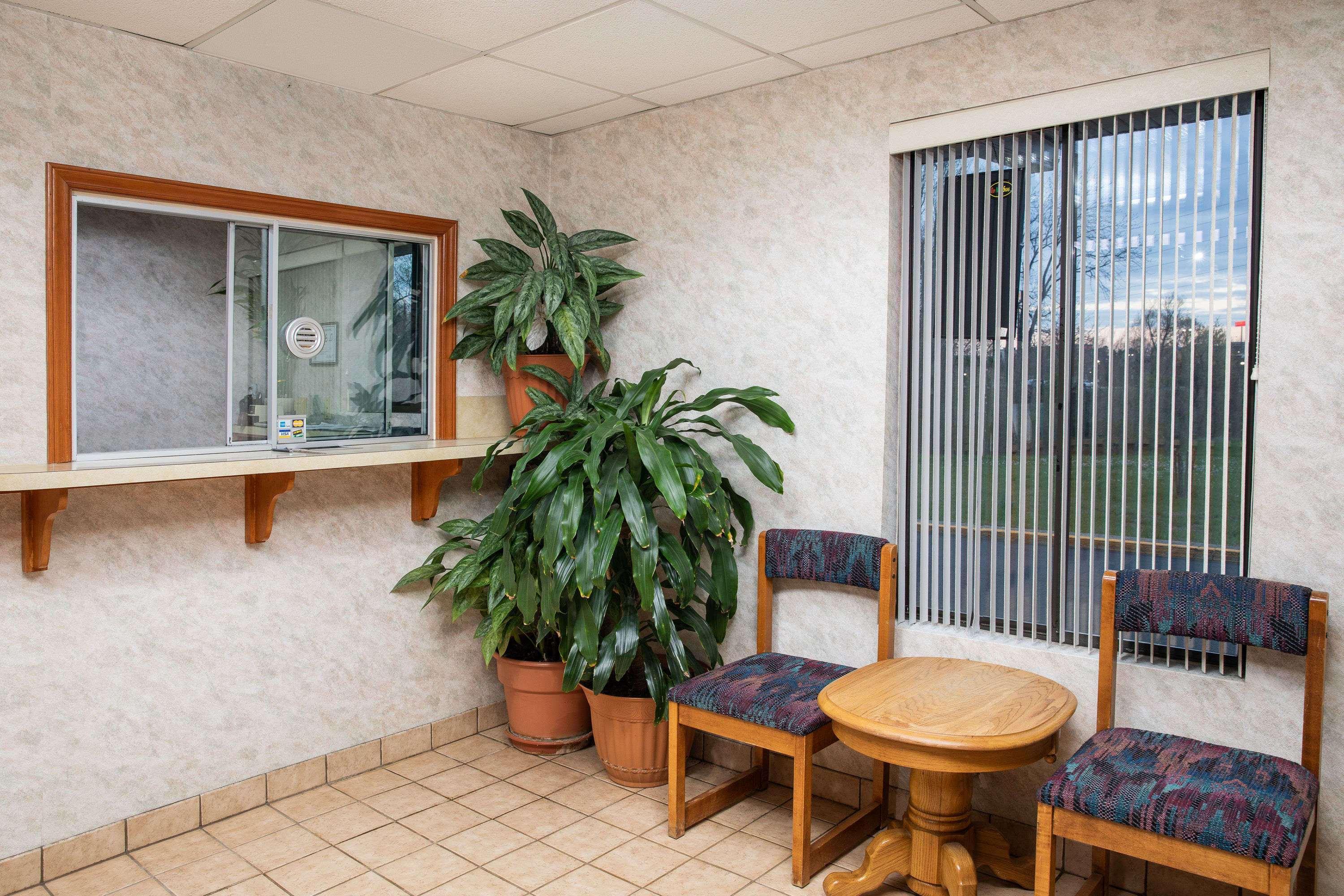 Motel Super 8 By Wyndham Burlington Nc Exteriér fotografie
