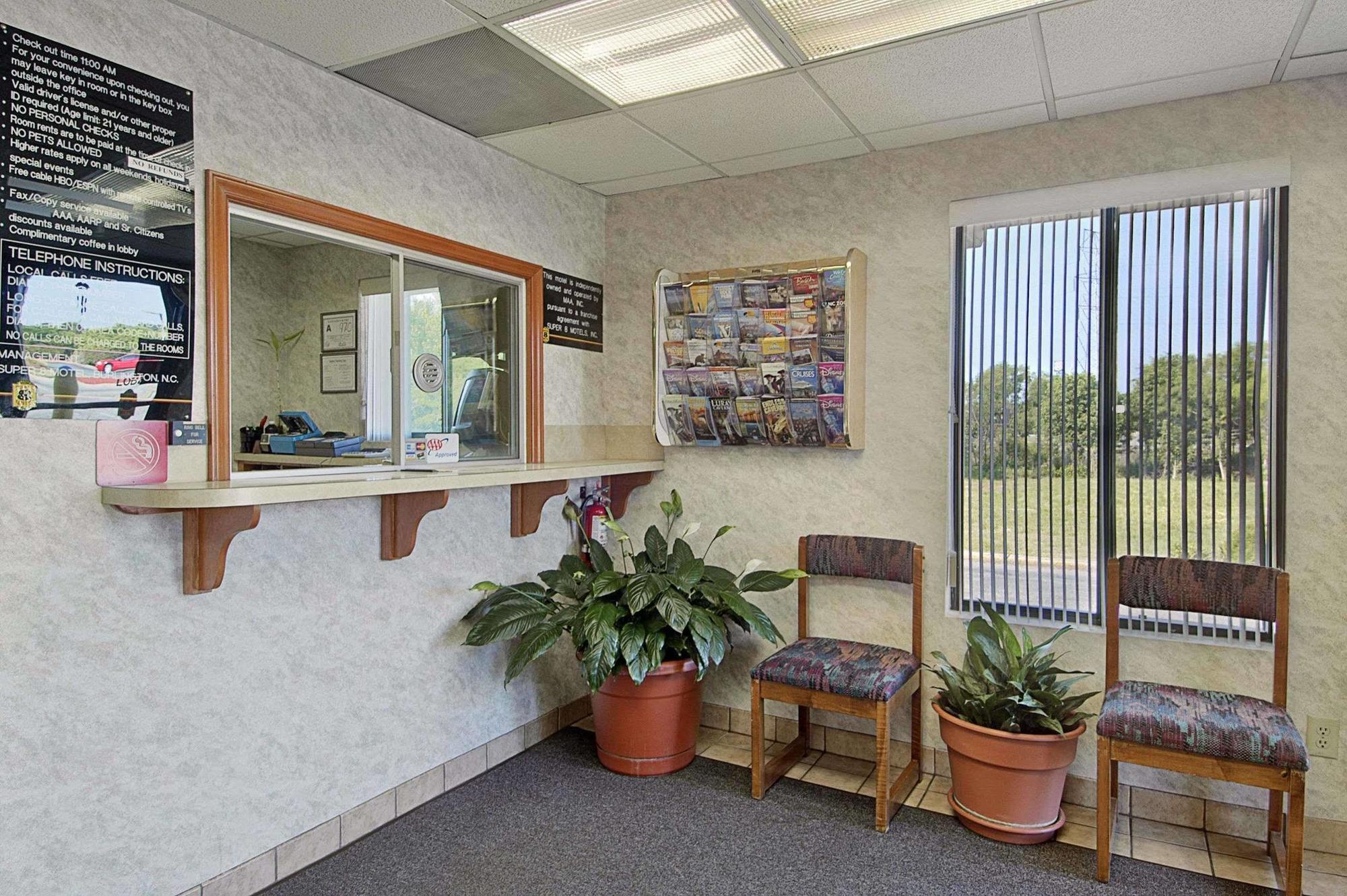 Motel Super 8 By Wyndham Burlington Nc Exteriér fotografie